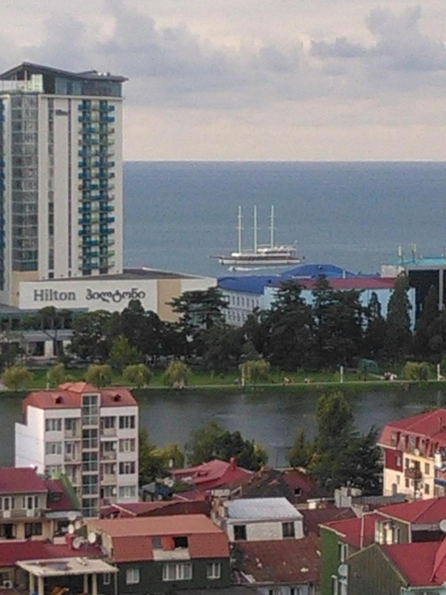 Apartment On Takaishvili Batumi Exteriör bild