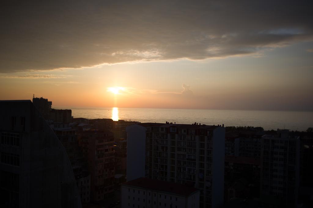 Apartment On Takaishvili Batumi Exteriör bild